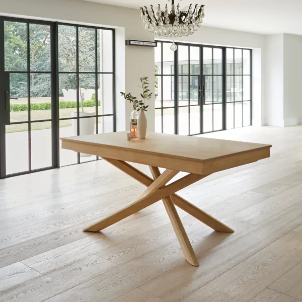Outlet - Amelia Whitewash Wood Extendable Dining Table
