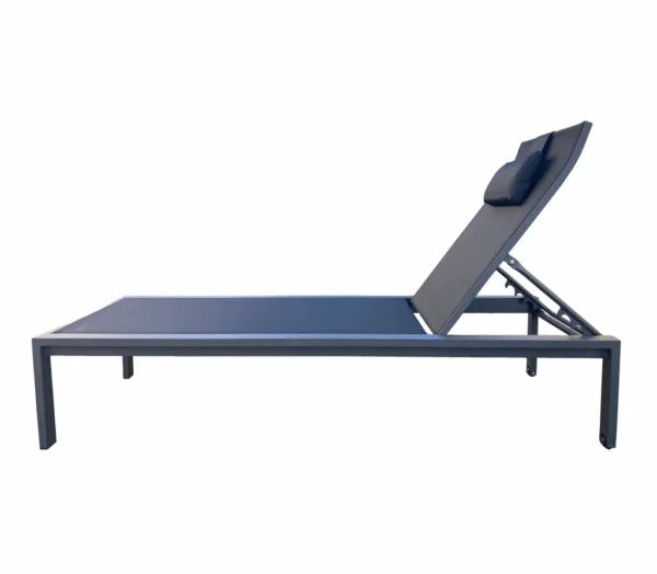 Maui Chaise Lounge with Wheels