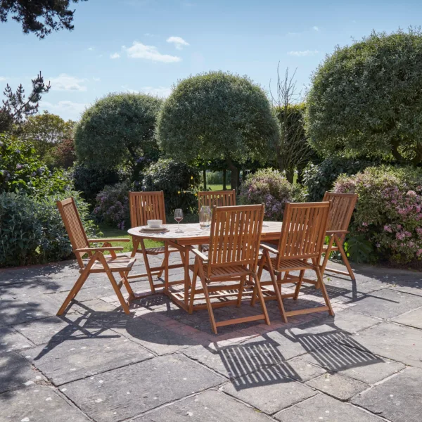 Oakley 6 Seater Wooden Extendable Garden Dining Set
