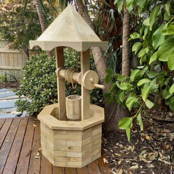 DIY plans for a garden wooden wishing well with a pyramid roof